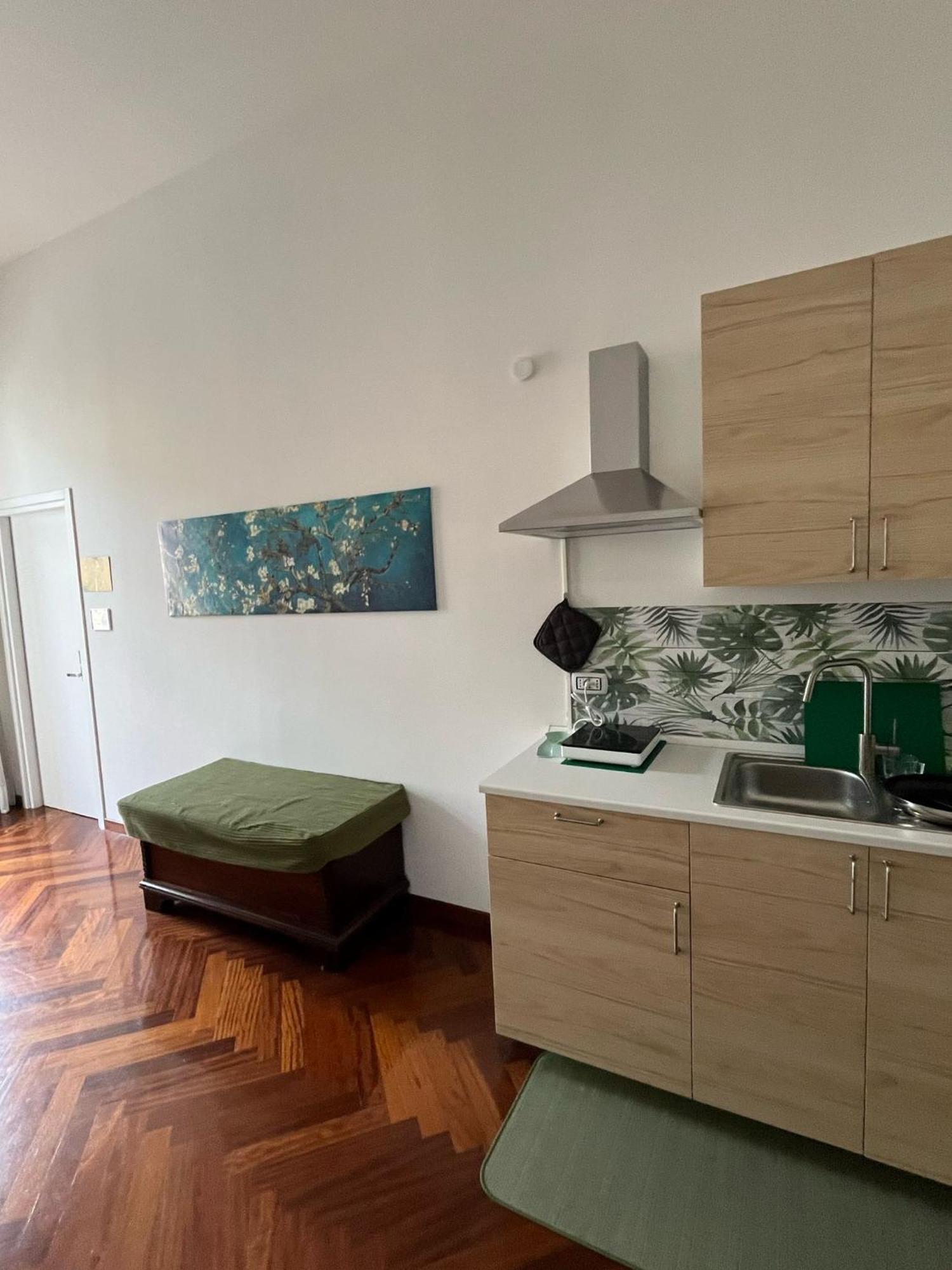 Marina Rooms Napoli Esterno foto